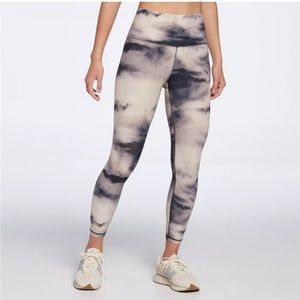 NWT Calia by Carrie Underwood Essential Collection High Rise 7/8 Legging